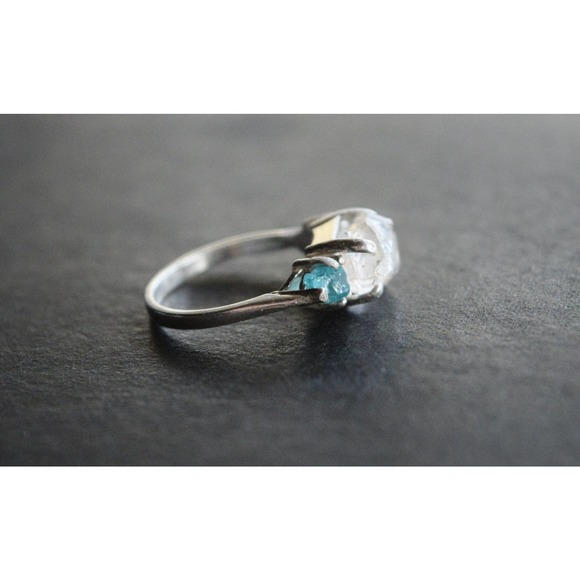 alternative raw diamond engagement ring raw crystal size 4 5 6 7 8 8 9 1… - Picture 4 of 5